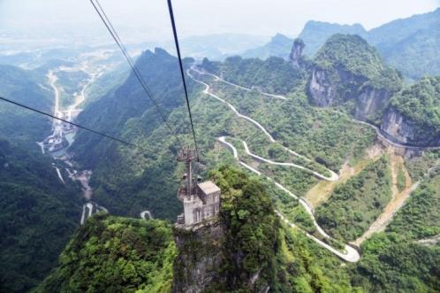 适合下雨天发的励志句子 微信下雨图片带字图片